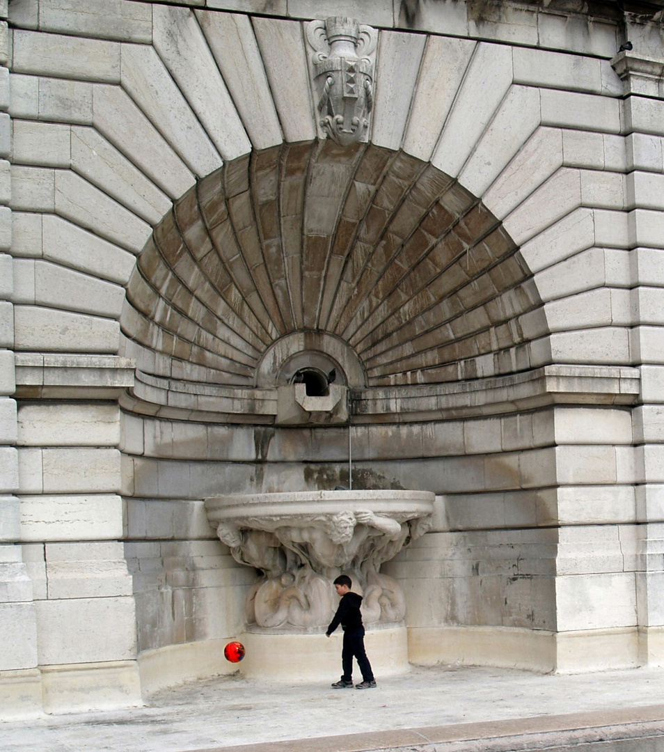 Der Junge im Brunnen