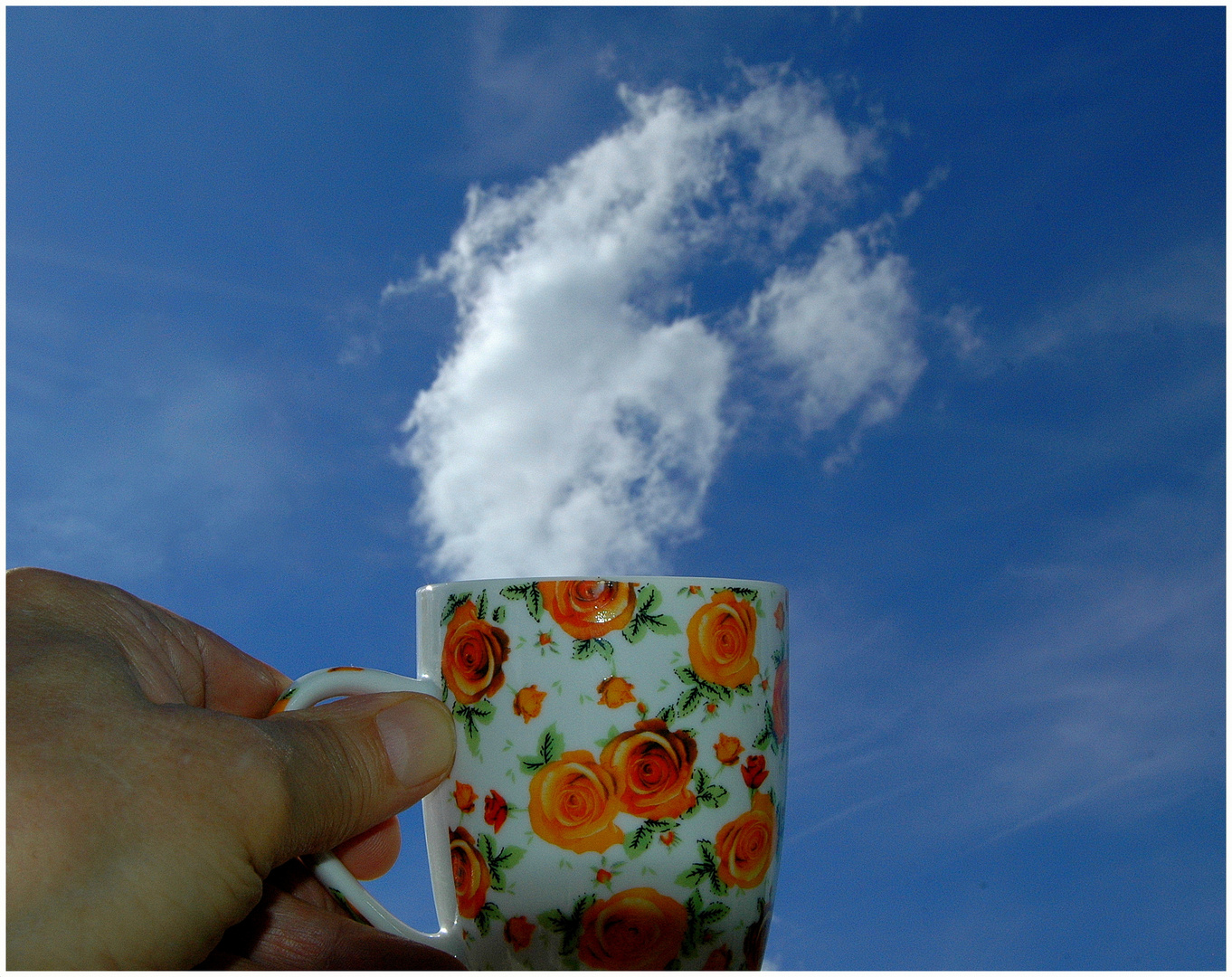 Der Kaffee ist fertig und sehr heiß.