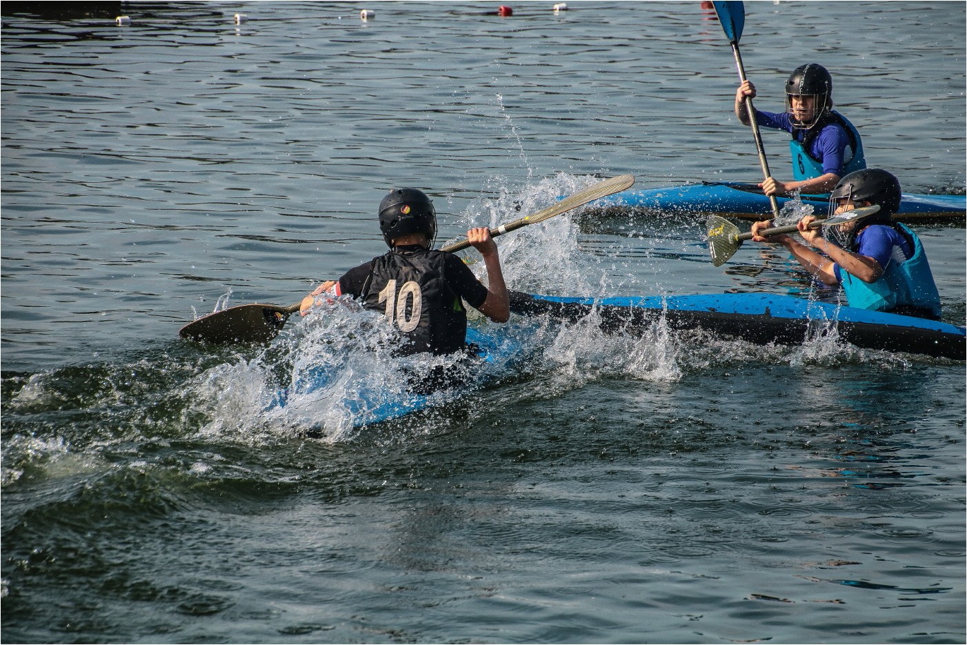 Der Kampf um den Ball (1)