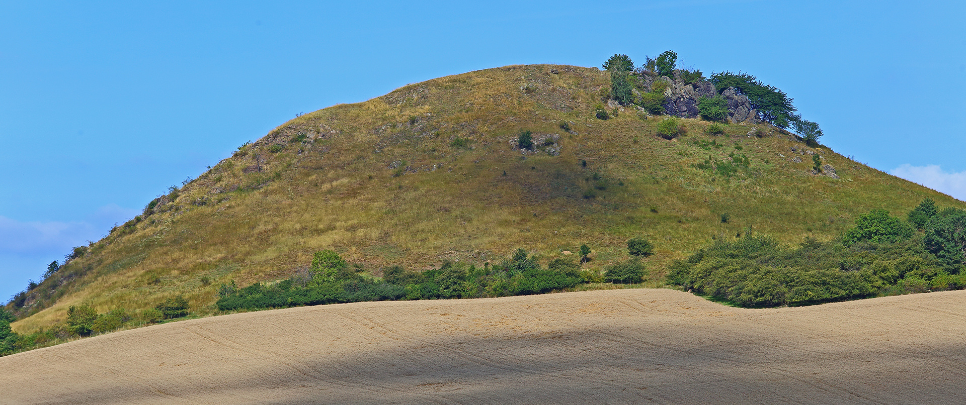 Der Kamyk ein lustiger "südlicher Berg" im Böhmischen Mittelgebirge...