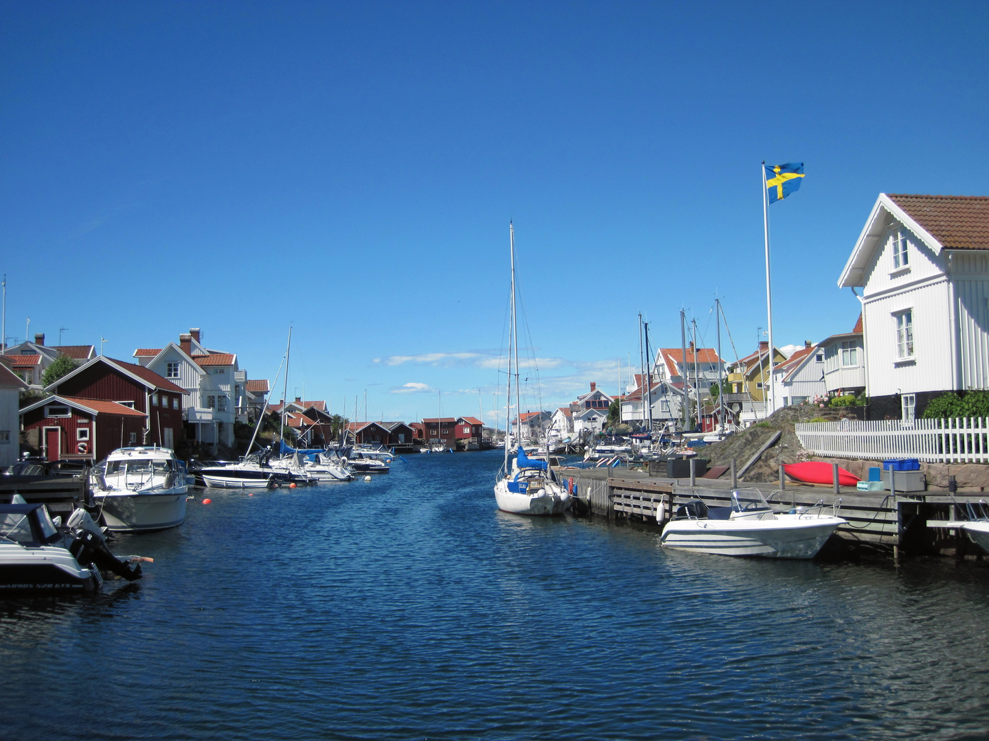Der Kanal in Grundsund / Schweden