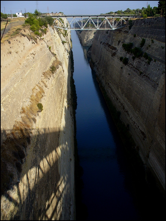 Der Kanal von Korinth Foto & Bild europe, greece, attica with athens