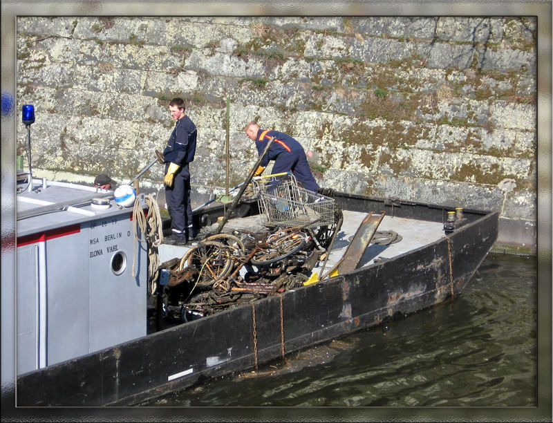 Der Kanal wird frühjahrsgeputzt