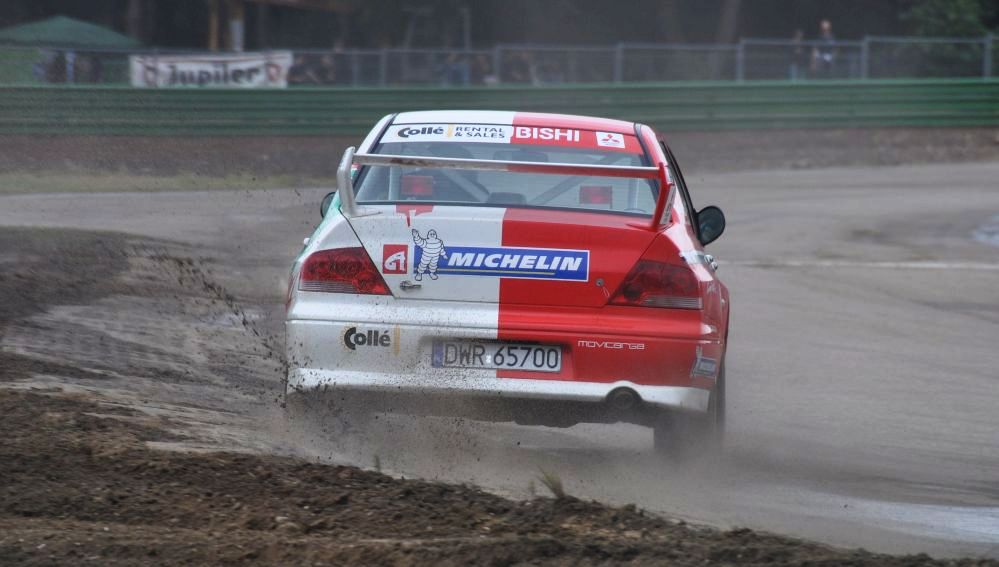 der kann auch Rallye-X ...