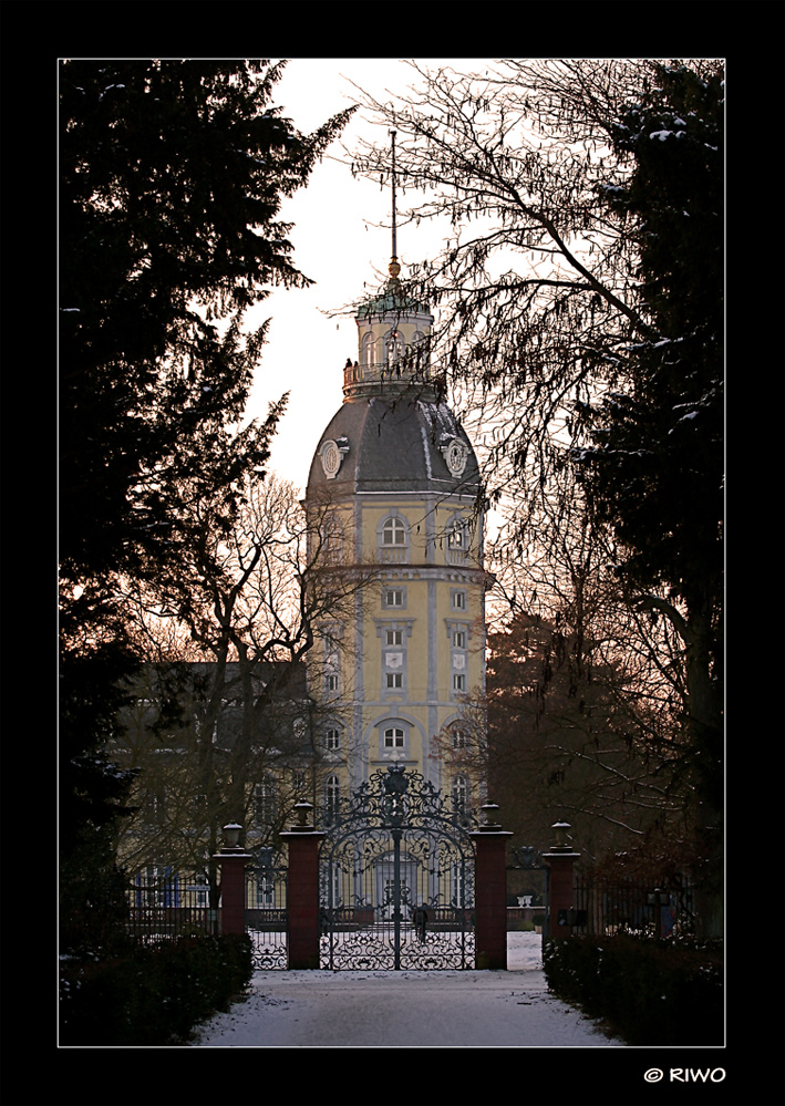 der Karlsruher Schlossturm......