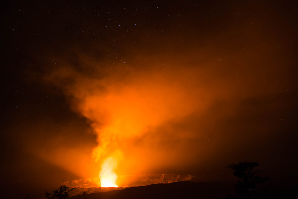 Der Kilauea Krater faucht seit 32 Jahren ununterbrochen.