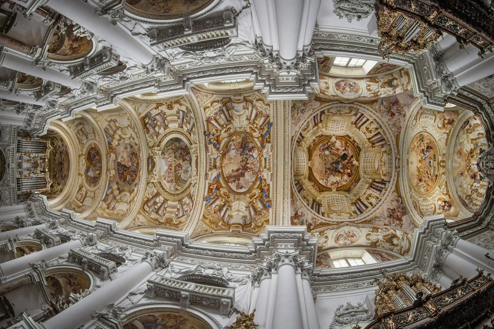 Der Kirchenhimmel des Stift St. Florian bei Linz