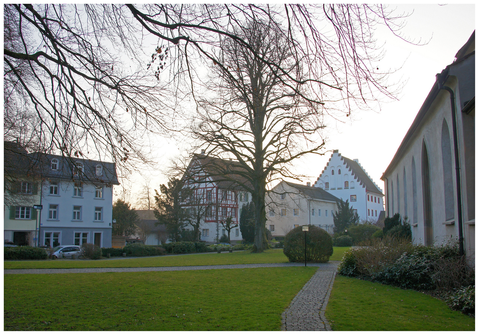 Der Kirchplatz