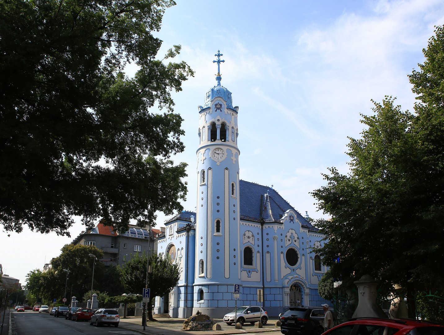 Der Kirchturm der Blauen Kirche