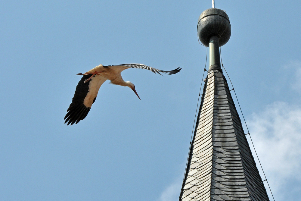 Der Kirchturm ist im Weg