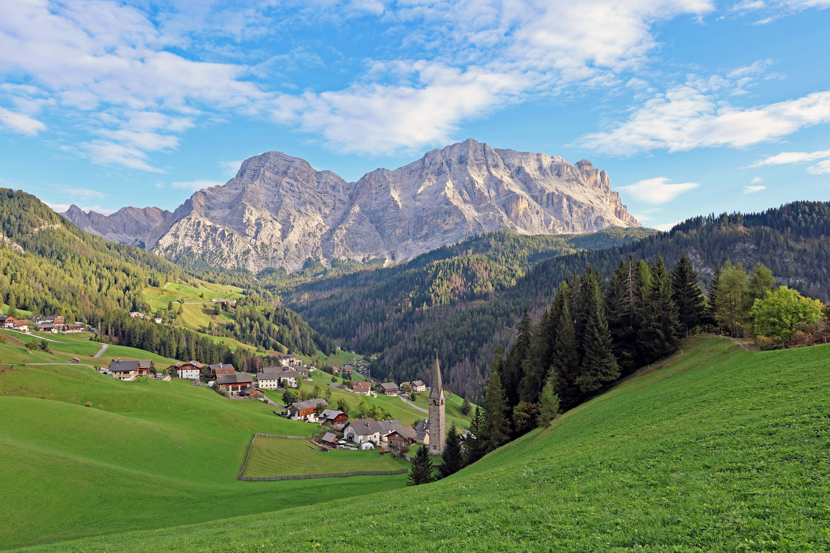 Der Kirchturm von La Valle...