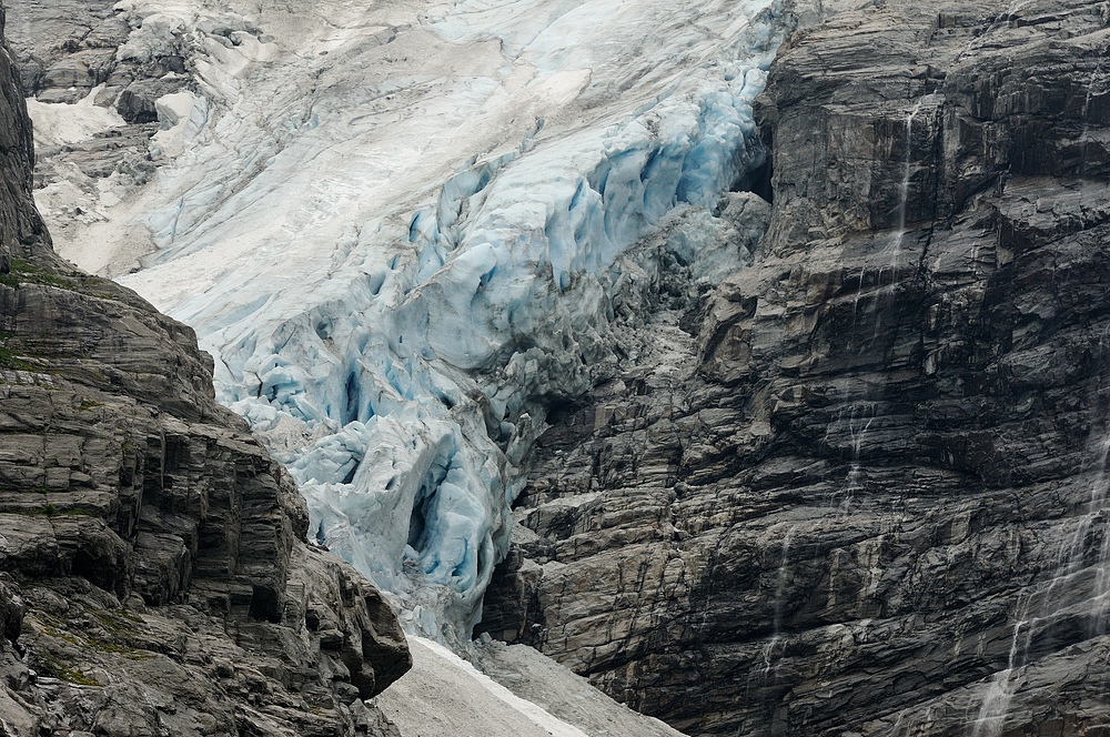Der Kjenndal Gletscher in Norwegen. Dieser Gletscher liegt ca 37 km von Stryn...