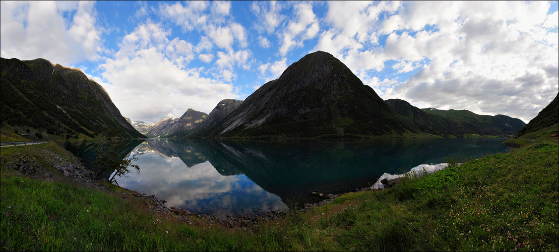 Der Kjosnesfjord