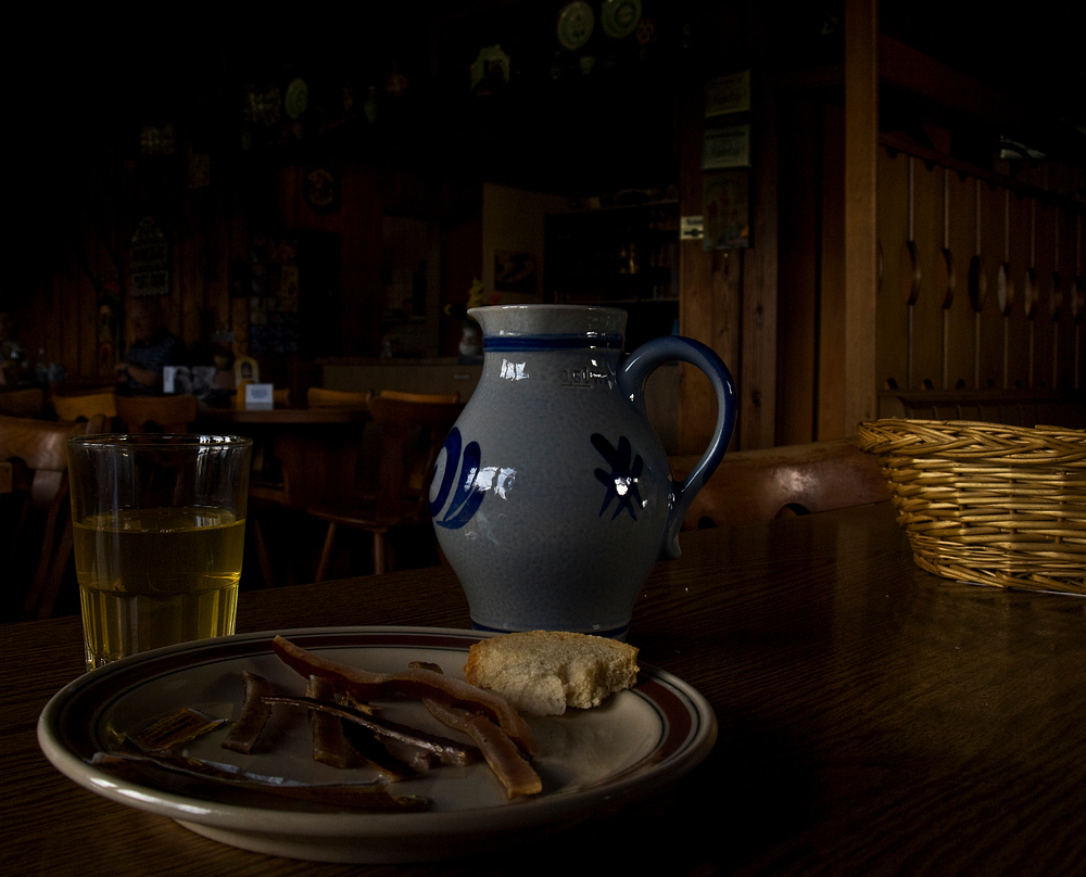 Der klägliche Rest von Speck, Brot und Most