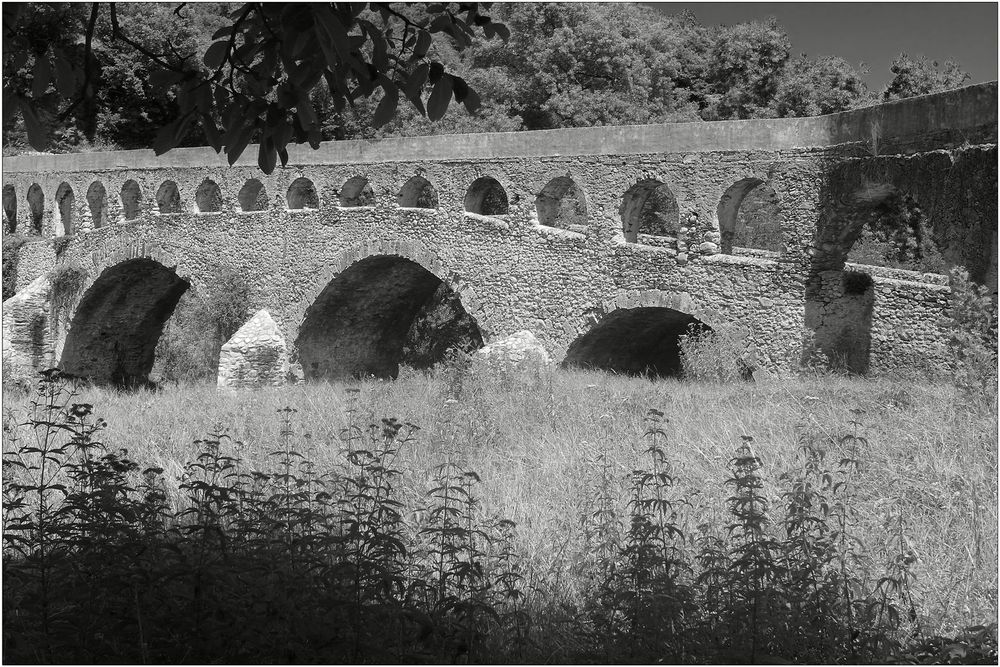 Der kleine Bruder des Pont du Gard...