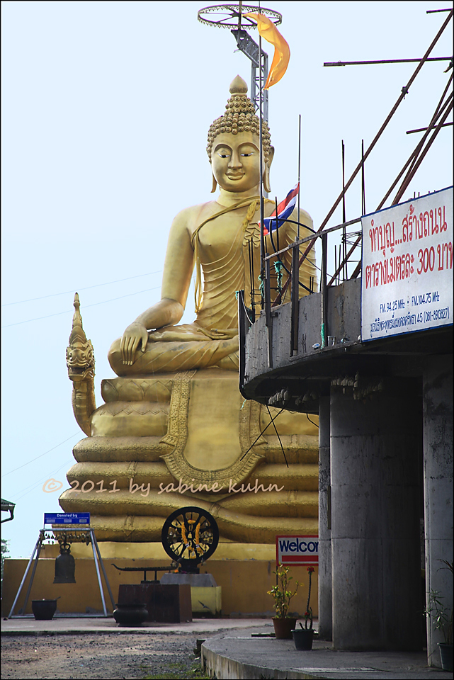 ... der "kleine bruder" vom big buddha of phuket aus messingguss ...