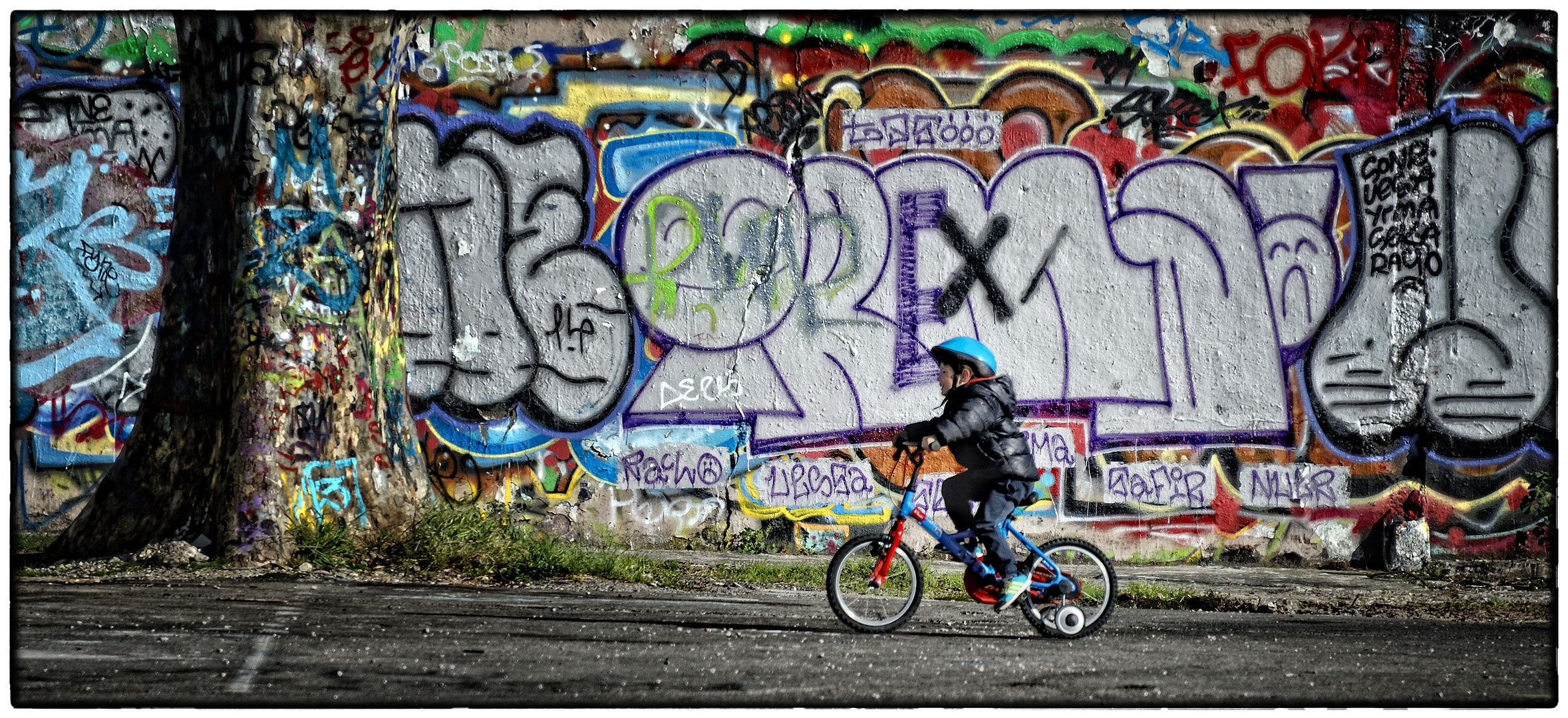 Der kleine Fahrradfahrer - Le p'tit cycliste