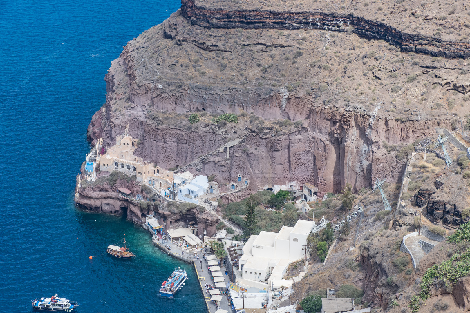 der kleine Hafen  -  Fira/Santorin