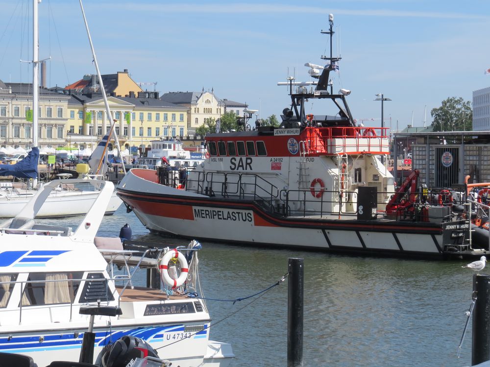 Der kleine Hafen in Helsinki