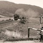Der kleine Junge und die große Eisenbahn