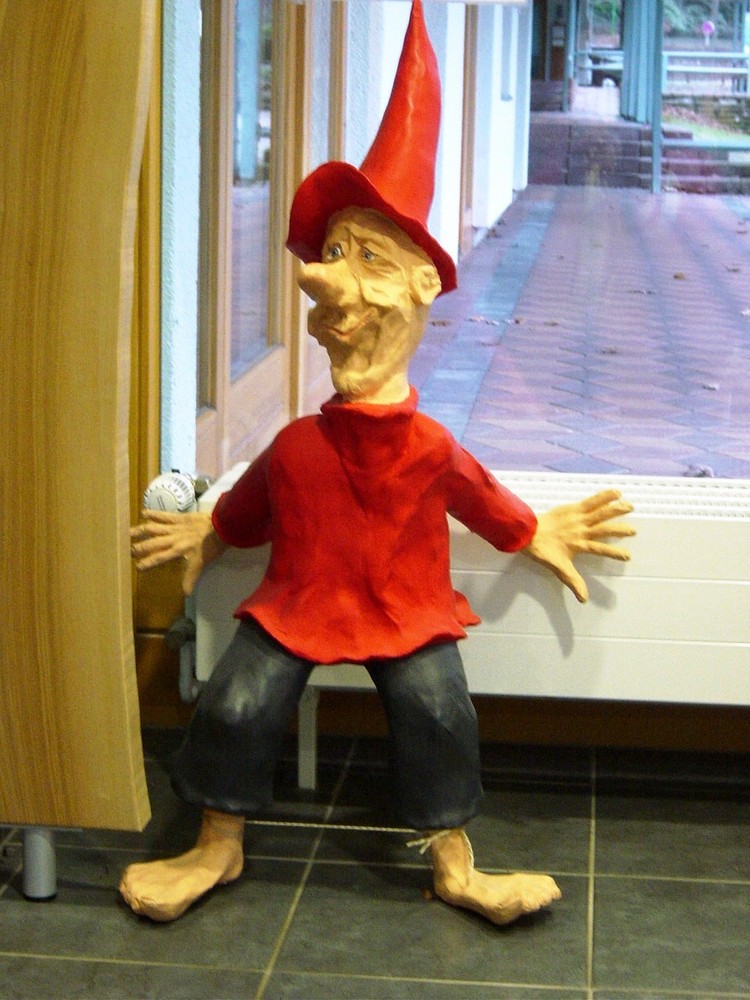 Der kleine Mann mit dem roten Hut