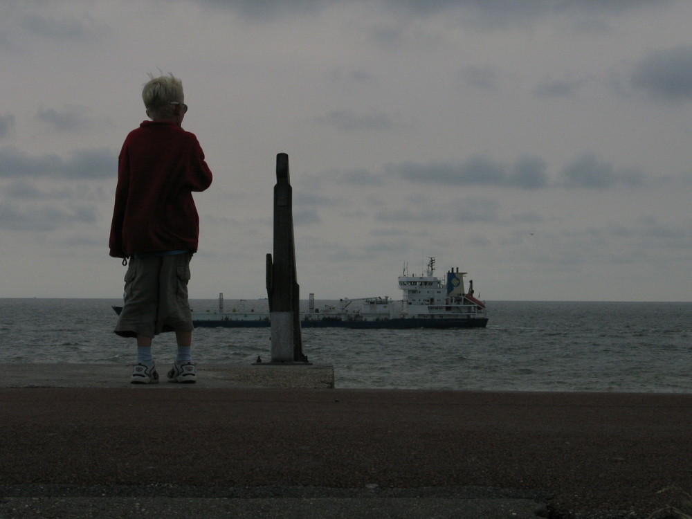 Der kleine Mann und das Meer