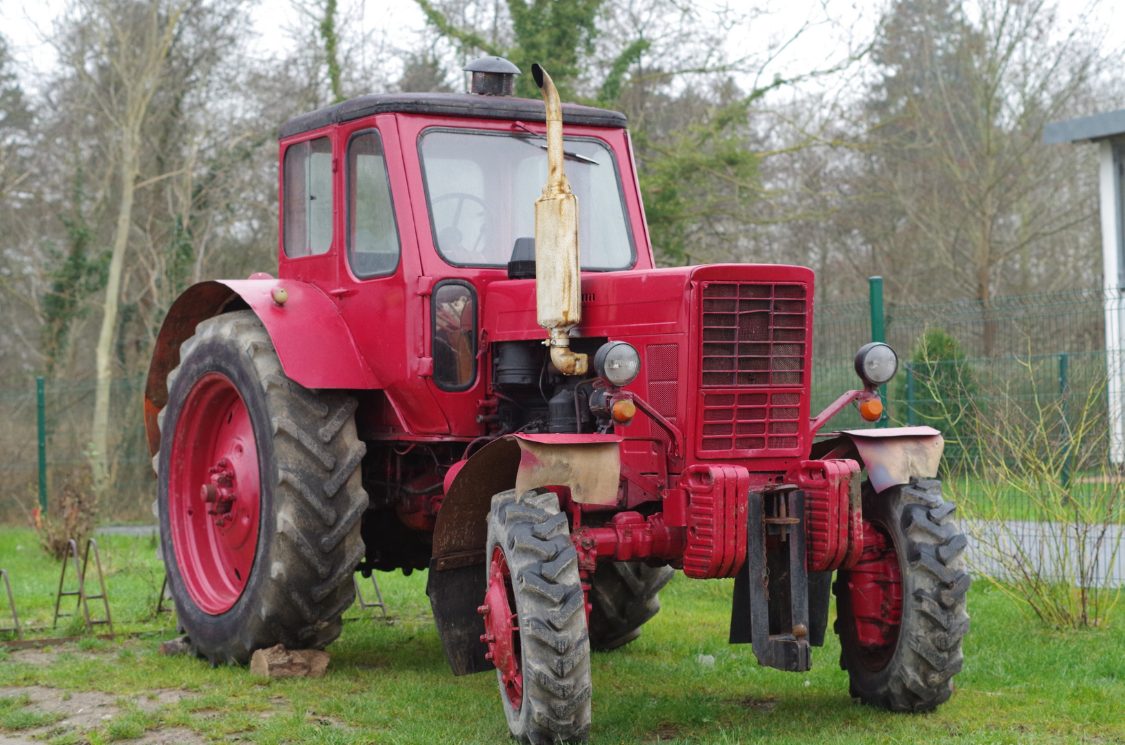 der kleine rote Traktor