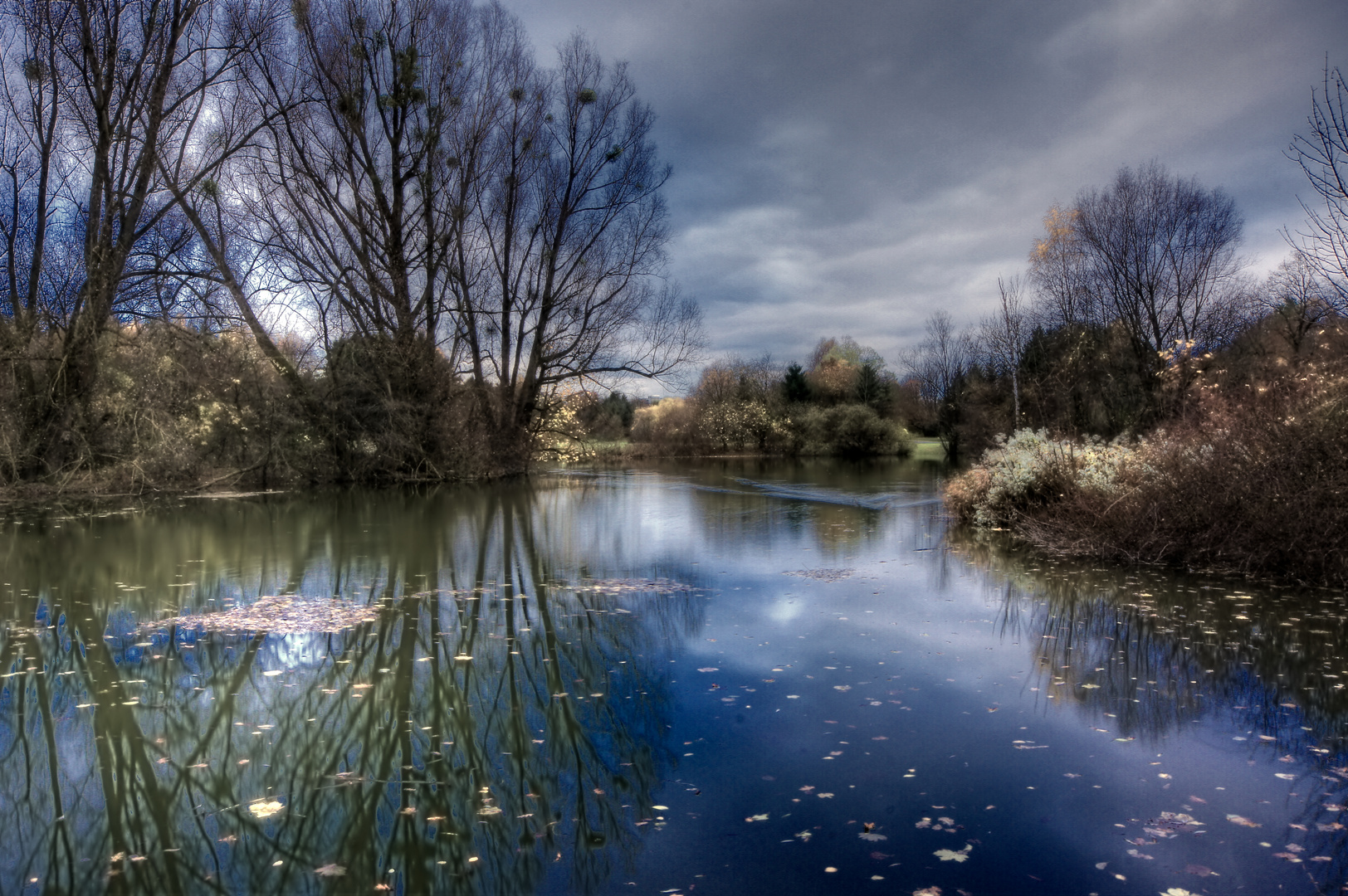 Der kleine Teich am Waldfriedhof