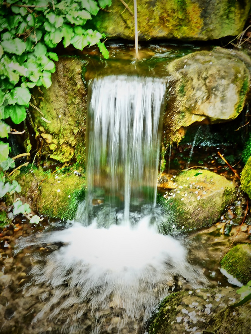 Der kleine Wasserfall