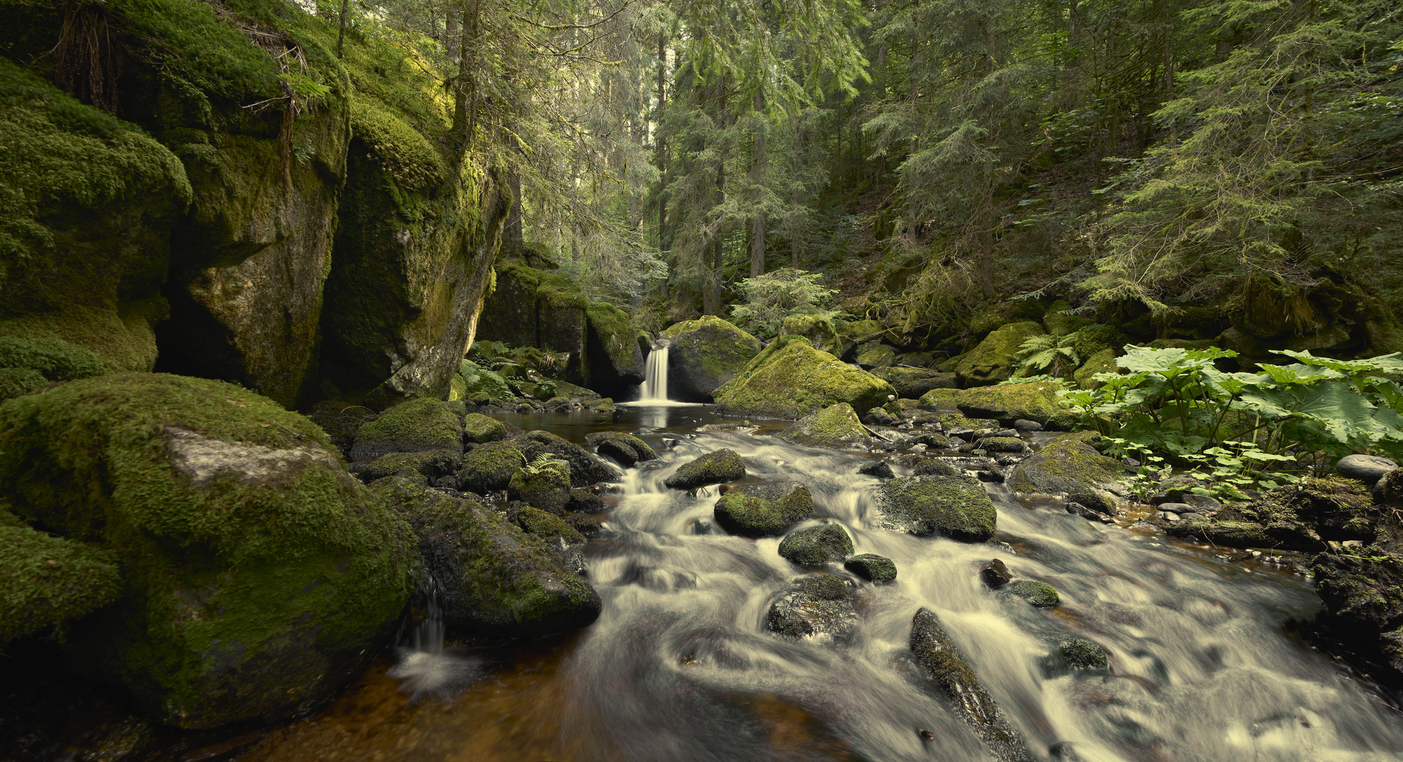 der kleine Wasserfall II