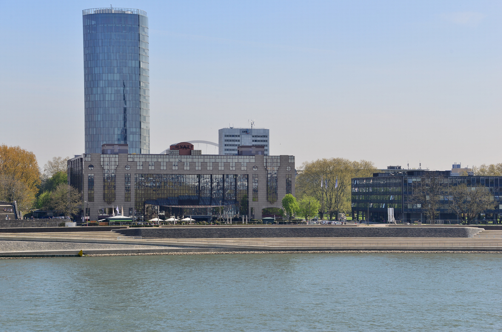 Der Köln Triangle - LVR Turm auf der " schäl Sick"