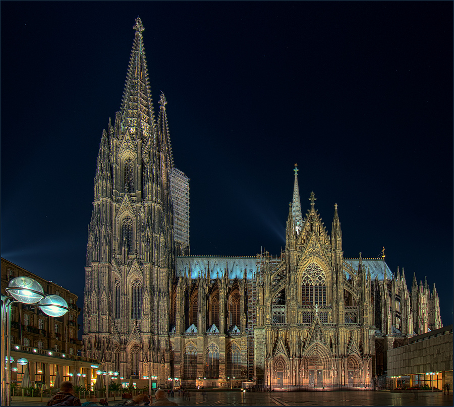 Der Kölner Dom ...