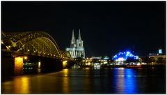 Der Kölner Dom am Abend