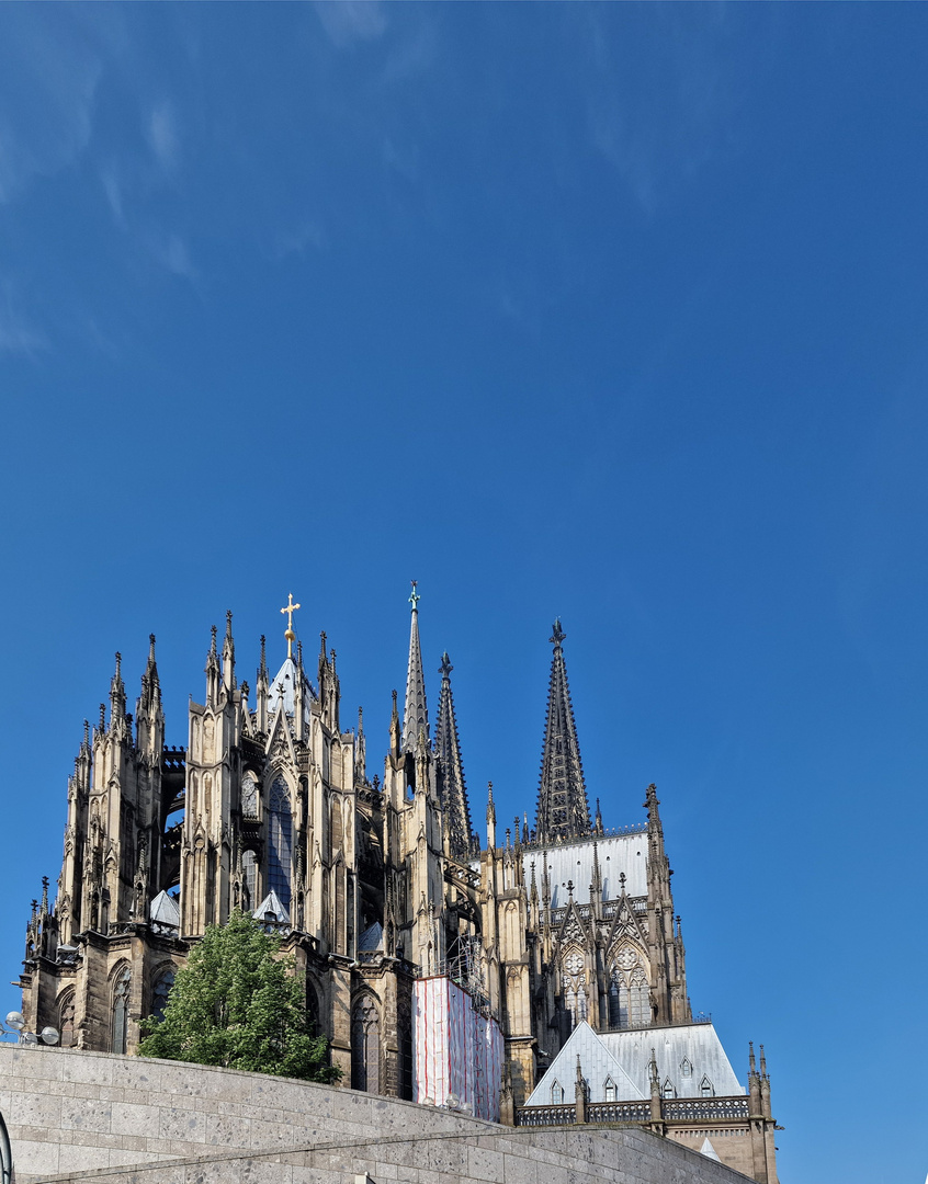 der Kölner Dom ...