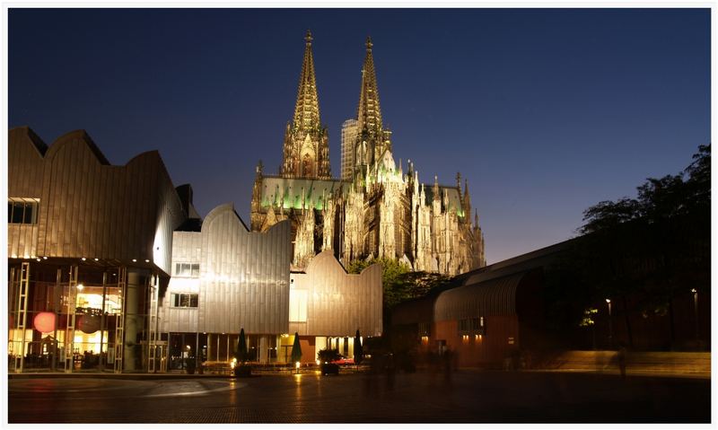 Der Kölner Dom bei Nacht