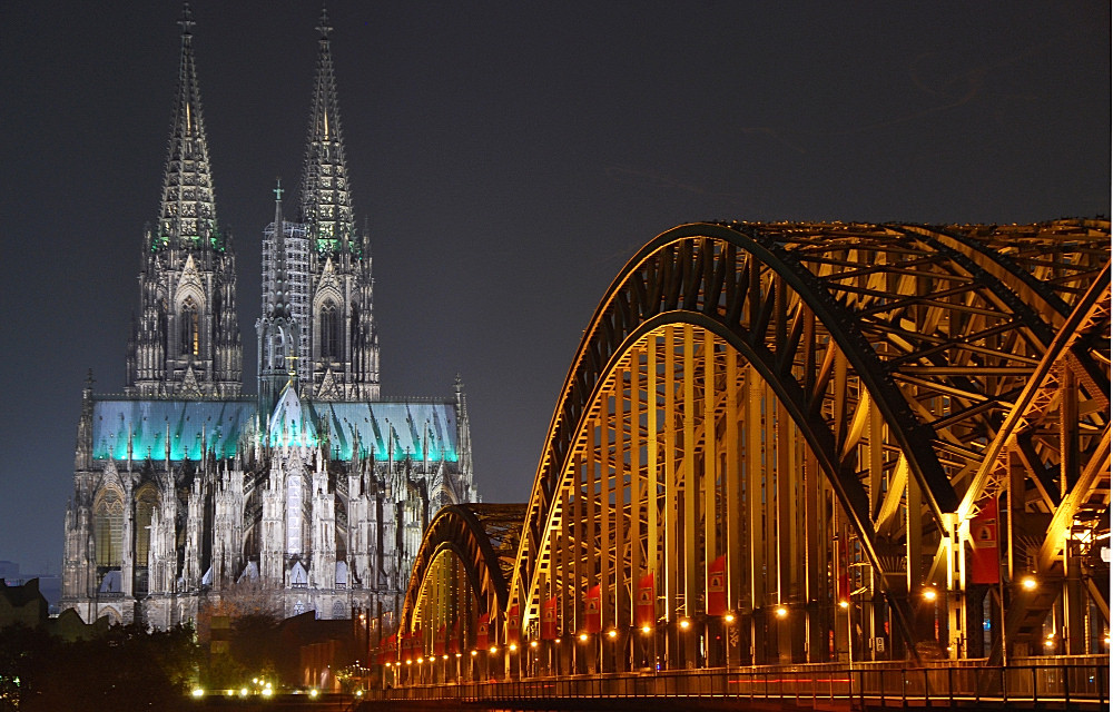 der Kölner Dom bei Nacht Bild Nr.1