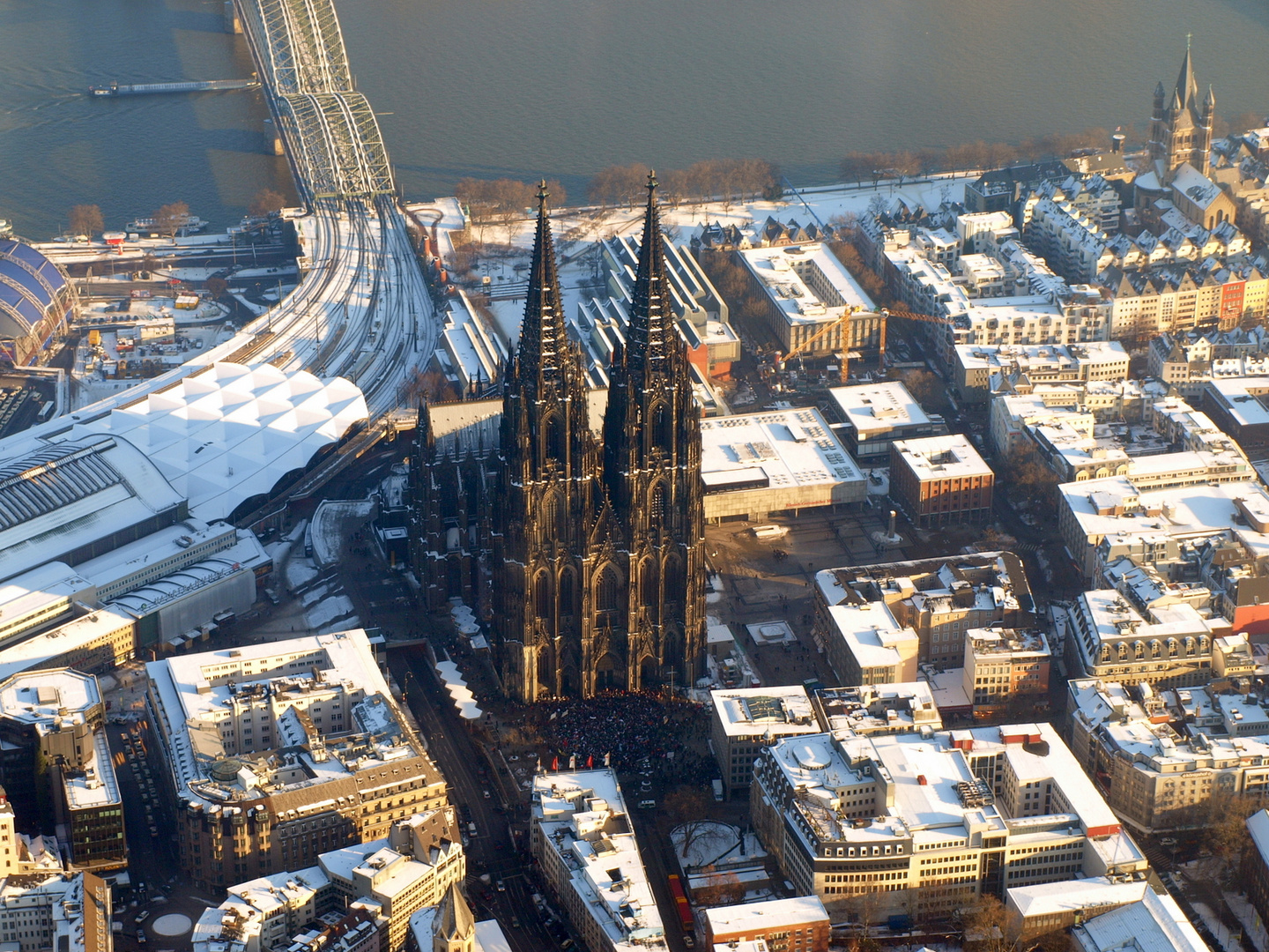 Der Kölner Dom im Winter