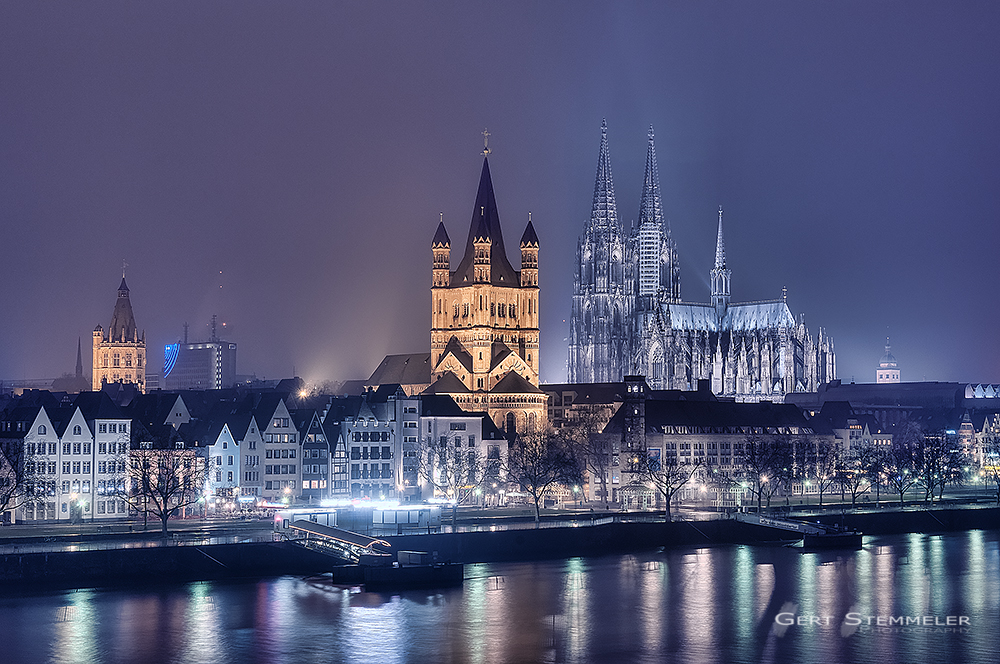 Der Kölner Dom von der Deutzer Brücke