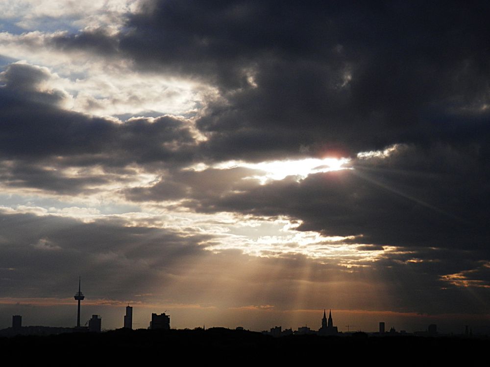 Der kölsche Himmel hat´s drauf ;-)