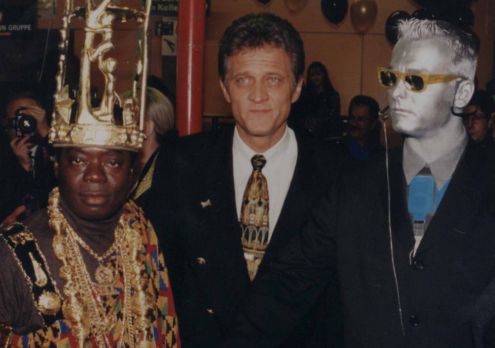 Der König von Hohoe Ghana und Klaus-Dieter Schmidt bei einer Benefiz Gala