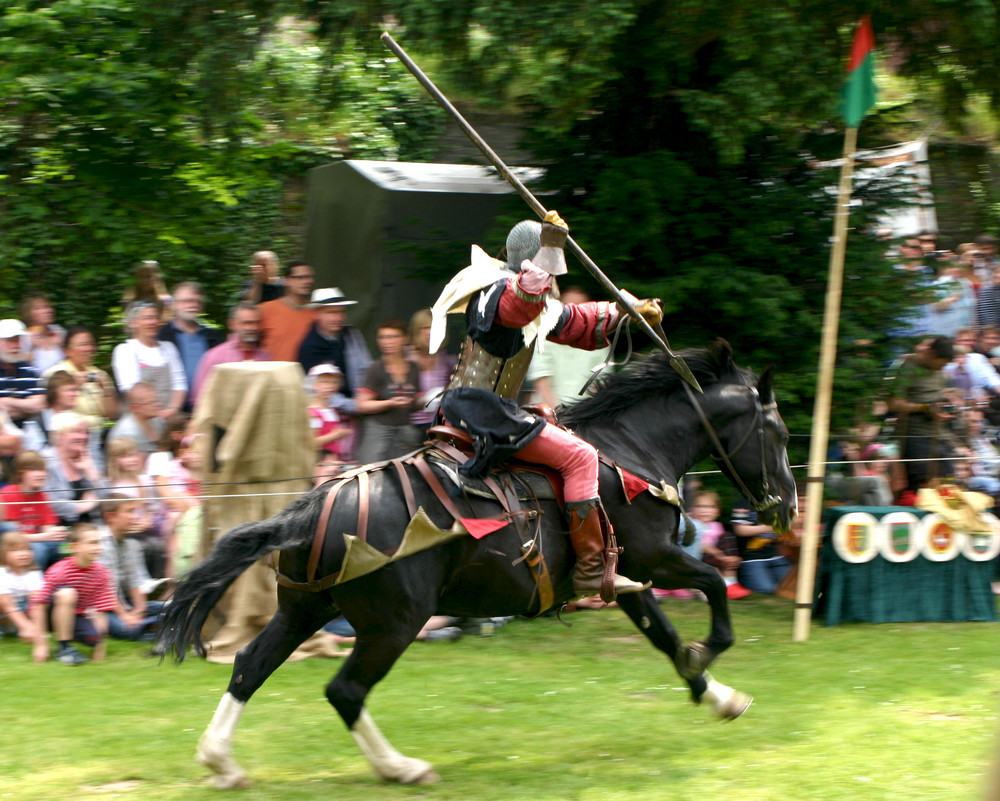 Der König von Xanten im Angriff