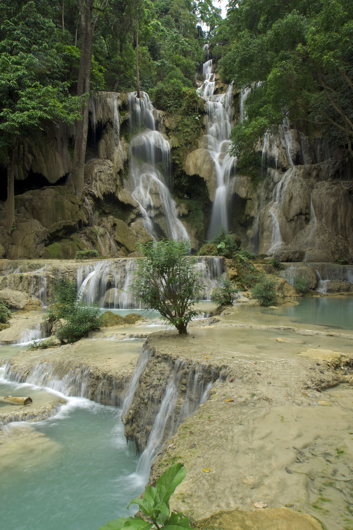 Der Kuang-Si-Wasserfall...