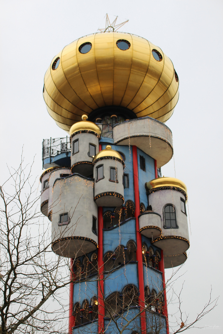 Der Kuchlbauerturm von Friedensreich Hundertwasser in Abensberg