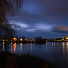 Der kühle Morgen am Rheinufer