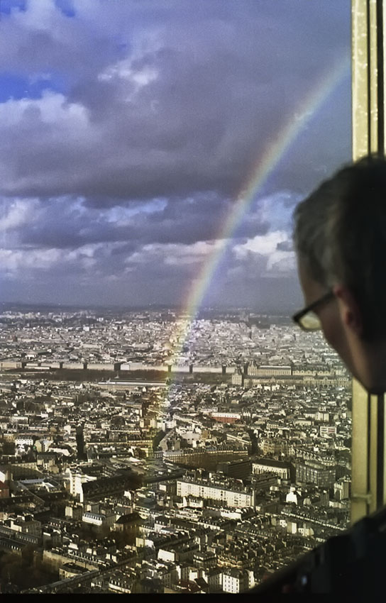 der künstler, seine stadt und der regenbogen