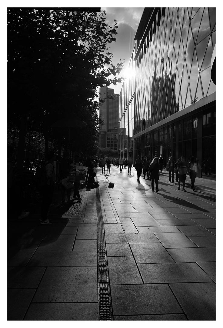 Der Lange Marsch der Käufer - Zeil - Frankfurt am Main