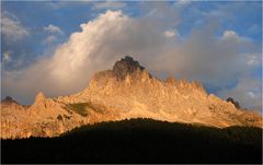 Der Latemar bei Sonnenuntergang