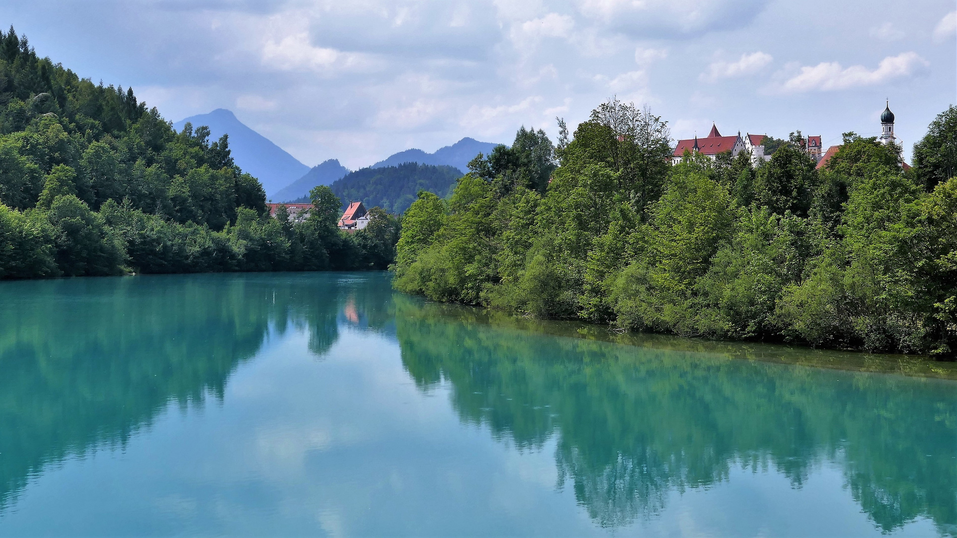 Der Lech und das Hohe Schloss von Füssen, nebst Spiegelung