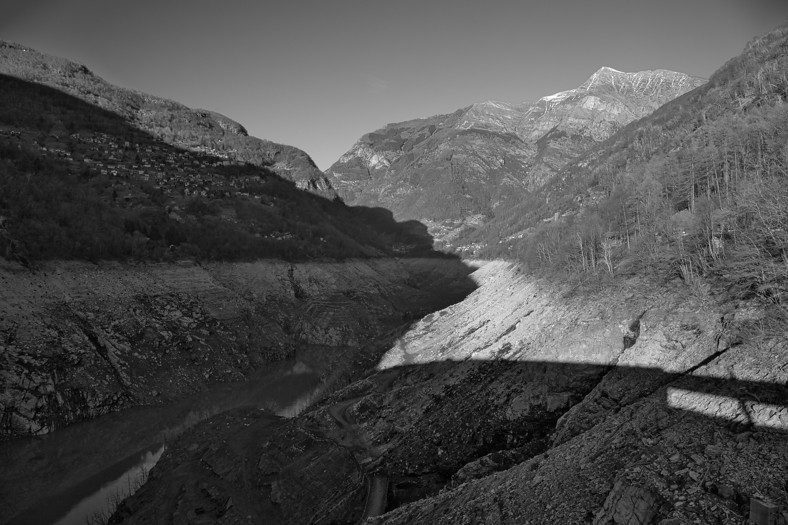 Der leere Stausee