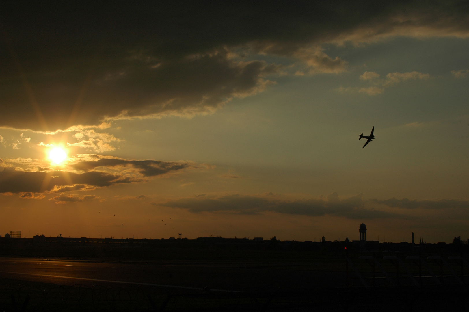 Der letzte Sommer am Flughafen Berlin - Tempelhof